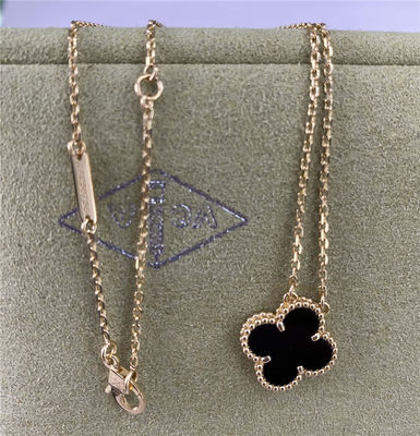 42 ซม วีซีเอ 18k โกลด์ คอเลนเซอร์ ราคาในกาตาร์ 18k โกลด์แบนเดนเดนท์