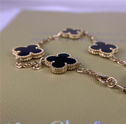 แวน คลีฟ อาร์เพลส์ สร้อยข้อมือทอง 18k สร้อยข้อมือทองเหลือง 18k สร้อยข้อมือเชือก 5 motif เครื่องประดับกาตาร์