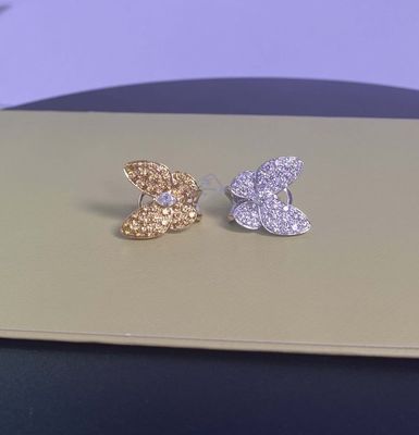 Ouro Amarelo 18K puro Dois Orelhos de Ouro Borboleta Safiros e Diamantes 0,99 quilates