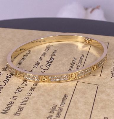 0.95 คาราท สี 18k สร้อยข้อมือทอง สร้อยข้อมือผู้หญิง รุ่นเล็ก สร้อยข้อมือ Cartier Love