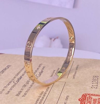 6.1 มิลลิเมตร 18k ทองคําแท้ สร้อยข้อมือ Cartier แฟวร์ สร้อยข้อมือทองคําขาว 4 เพชร
