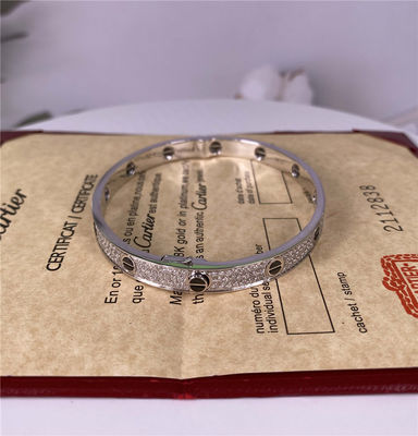 เครื่องประดับทองคําแท้ 18K ทองคําขาว เพชรถนนเซรามิก Cartier 18K แฟวร์บราสเล็ต