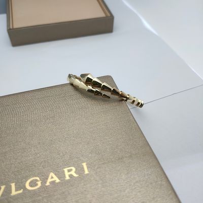 VVS ไดมอนด์ 18K สร้อยข้อมือทองคํา 0.48 คาราทของทองคํา Luxury Brands เครื่องประดับ