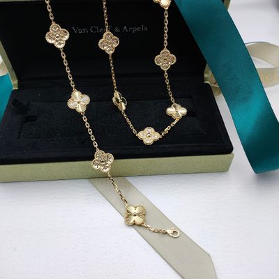 VCA 18K Gold Necklaces With Natural Diamond Stone วินเทจ อัลฮัมบร่า คอคาวาว