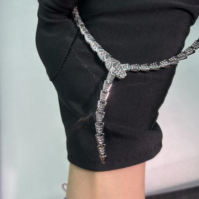 สร้อยคอ Serpenti Viper Slim ในทองคําขาว 18 คาร์ต